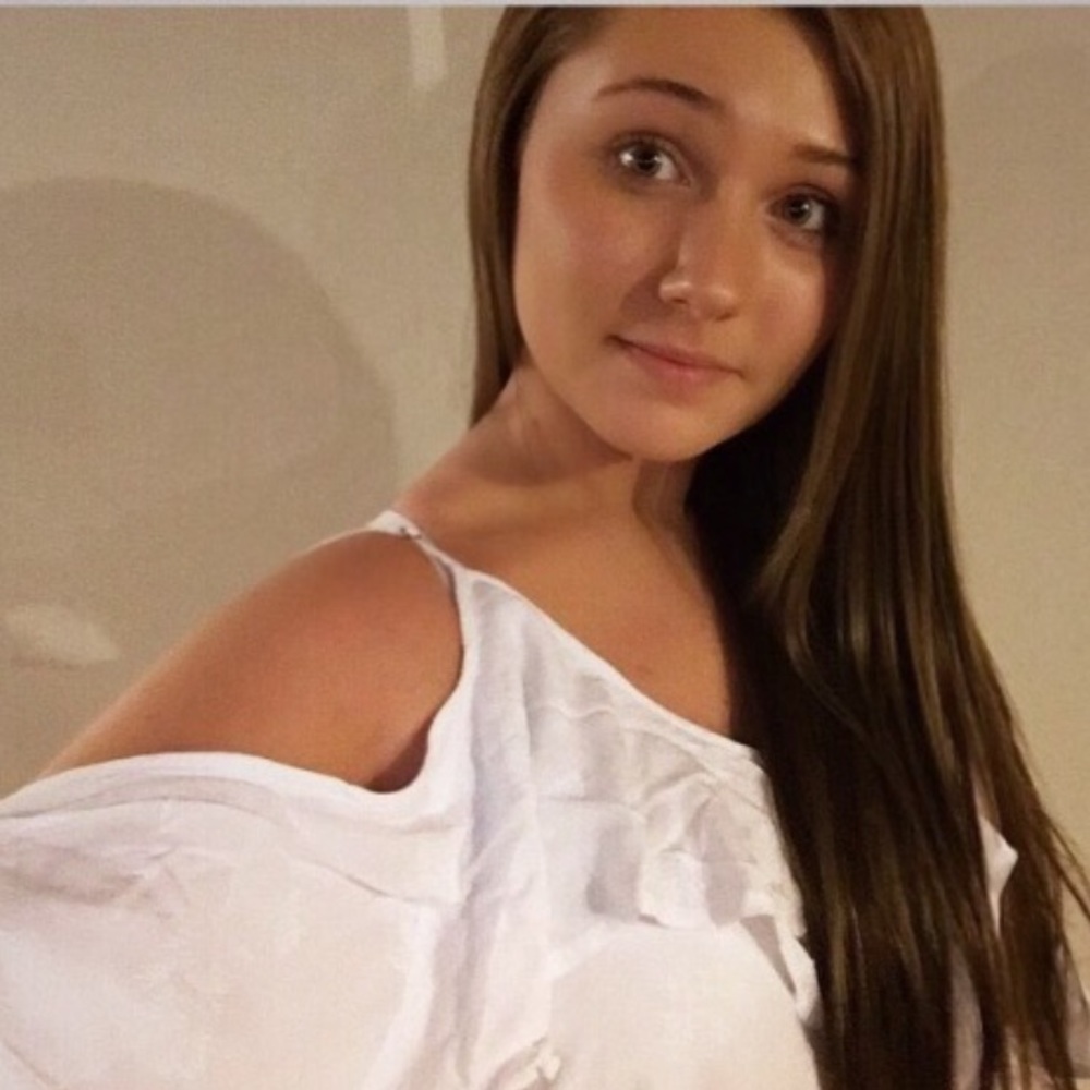 Meet your Posher, Makenzie